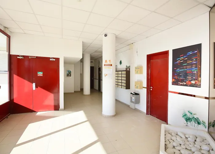 Expat Renting - Le Chic - Netflix - Proche Gare Apartman *